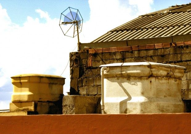 Sistema criado por brasileiros transforma caixa d’água em miniusina hidrelétrica